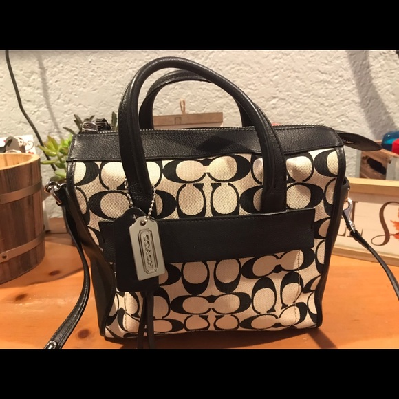 Small Coach Purse - Picture 3 of 5